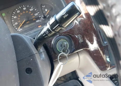 1999 Toyota Avalon Xls from USA, damaged, VIN 4T1BF18B2XU347069